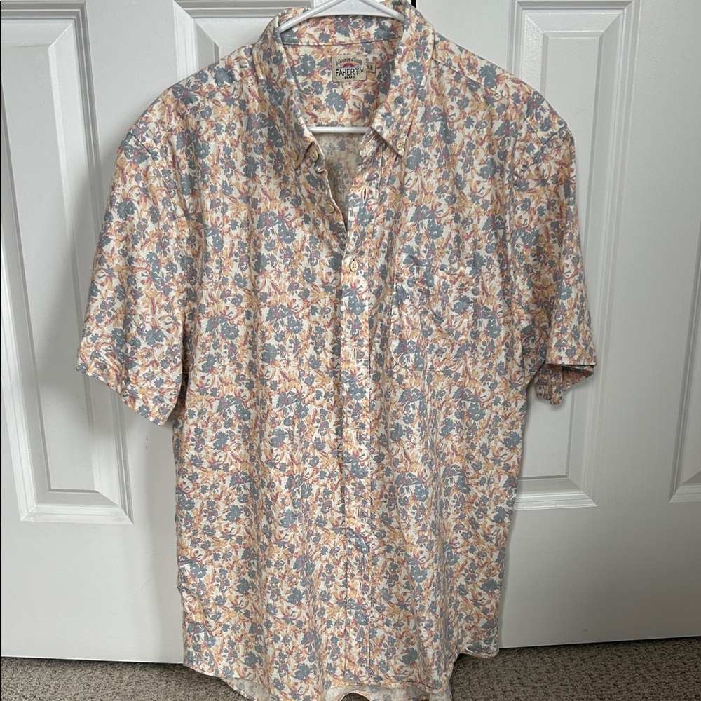Faherty Short-Sleeve Floral Button-Down - Light Blue & Cream